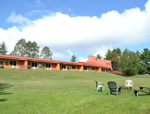 Hiawatha Lodge Inn hotel detail image 4