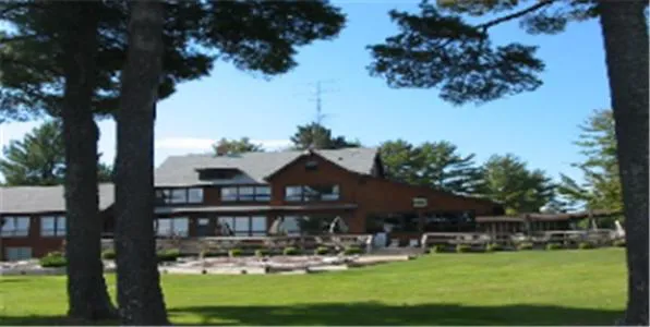 Hiawatha Lodge Inn hotel detail image 3