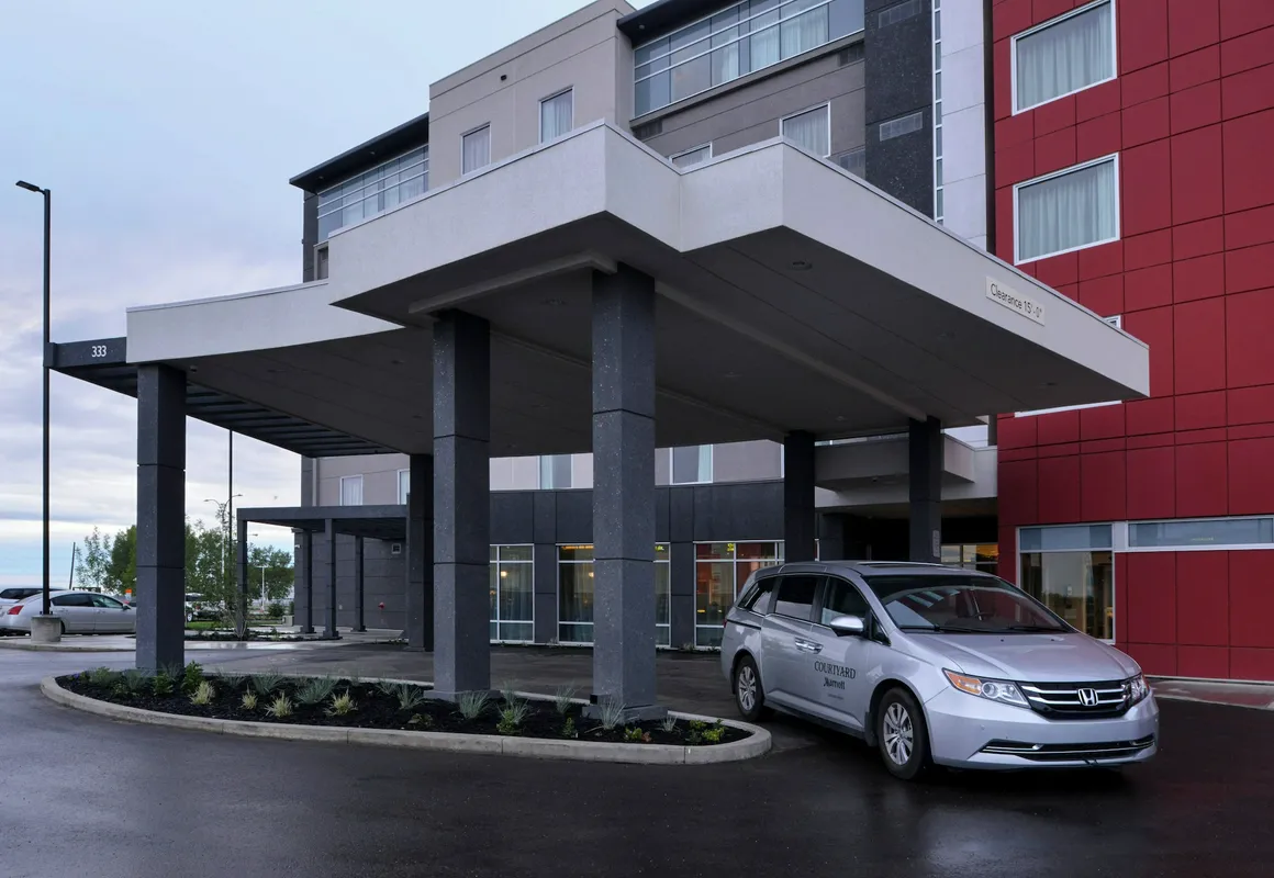 Courtyard by Marriott Saskatoon Airport hotel hero