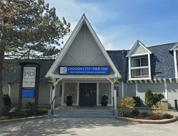 Lagoon City Pier One Resort hotel detail image 2