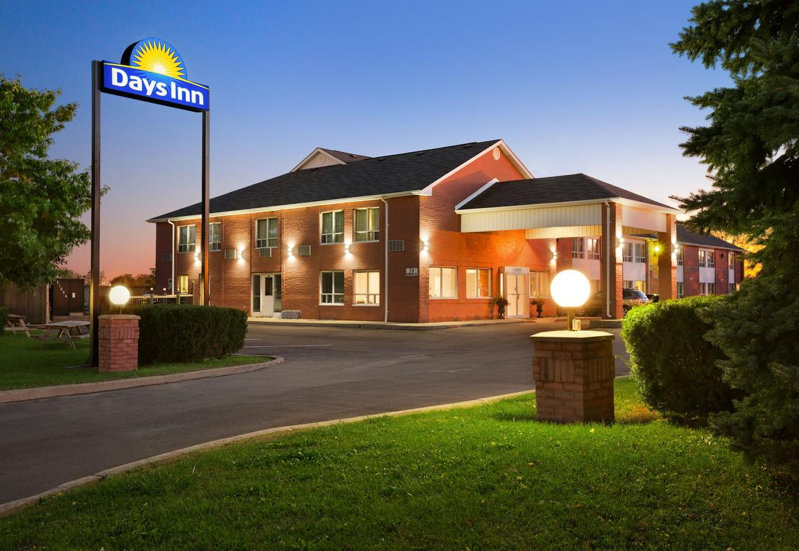 Days Inn by Wyndham Stouffville hotel hero