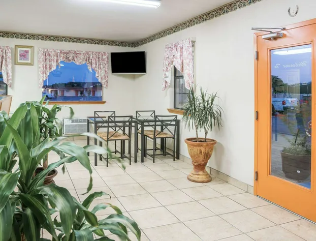 Travelodge by Wyndham Temple hotel detail image 3