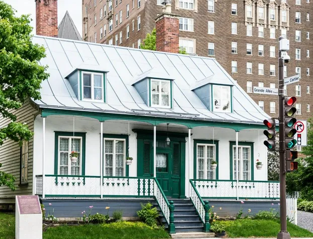 C3 - Hotel art de vivre hotel detail image 1