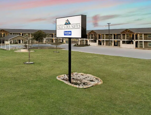 Eagle's Den Suites Cotulla a Travelodge by Wyndham hotel detail image 2