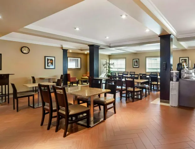 Best Western Plus Peace River Hotel & Suites hotel detail image 3