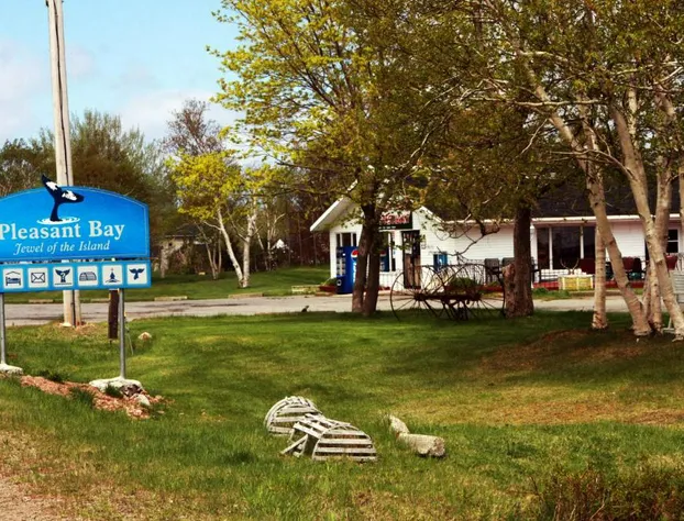 The Mountain View Motel & Cottages hotel detail image 2