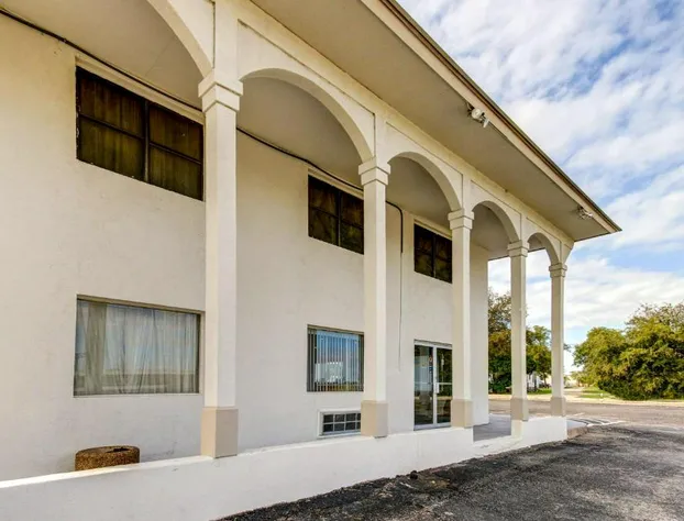 Motel 6 Waco, TX - Lacy Lakeview hotel detail image 2