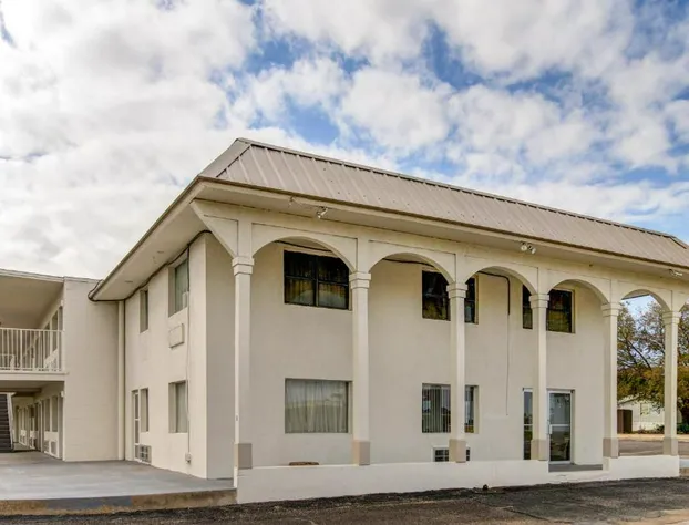 Motel 6 Waco, TX - Lacy Lakeview hotel detail image 3