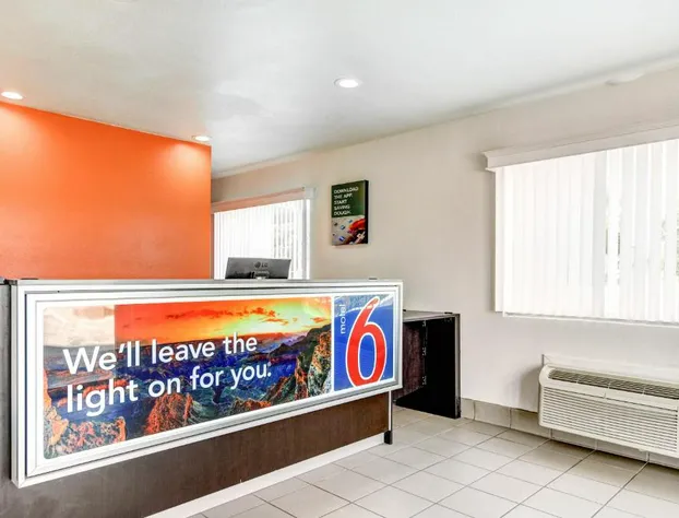 Motel 6 Waco, TX - Lacy Lakeview hotel detail image 4