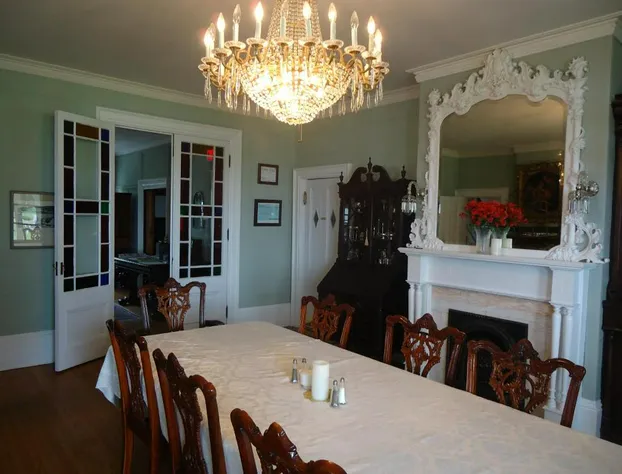 Governor's Mansion Inn hotel detail image 3