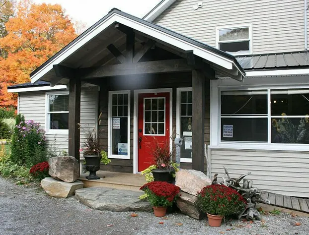 Oakview Lodge & Marina hotel detail image 1