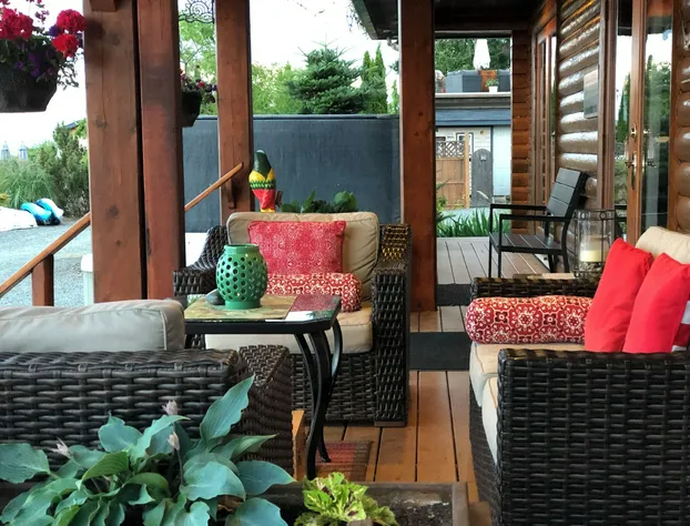 Qualicum Breeze Beach Resort hotel detail image 1