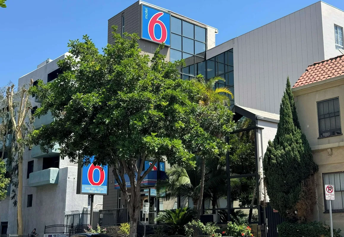 Motel 6 Hollywood hotel hero