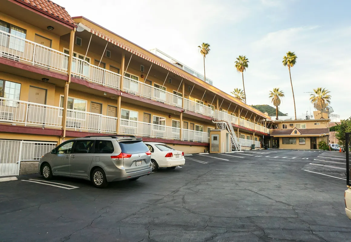 Hollywood La Brea Inn hotel hero