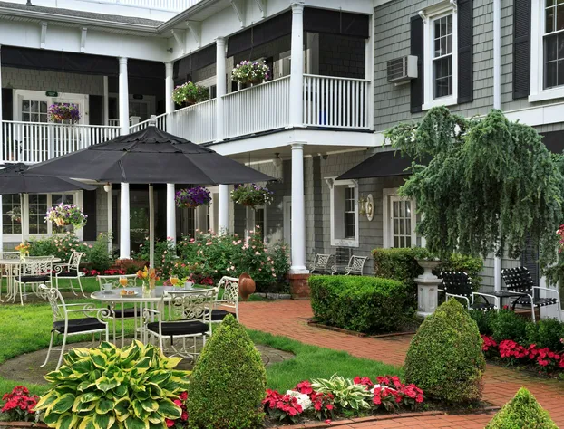 Chateau Inn and Suites hotel detail image 1