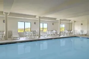 Wingate by Wyndham Warner Robins hotel detail image 3