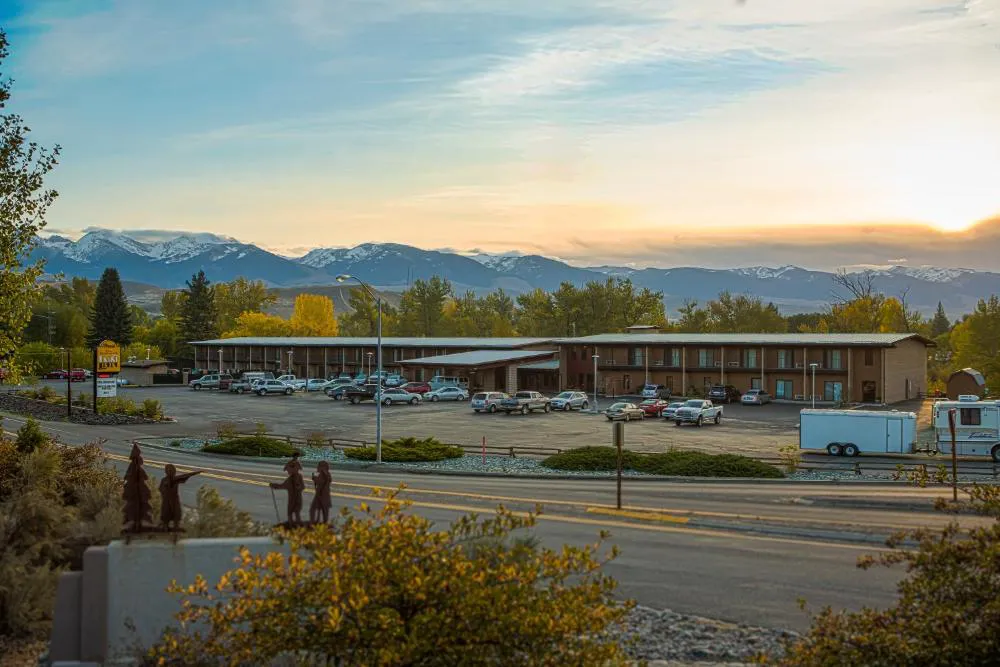 Stagecoach Inn hotel hero