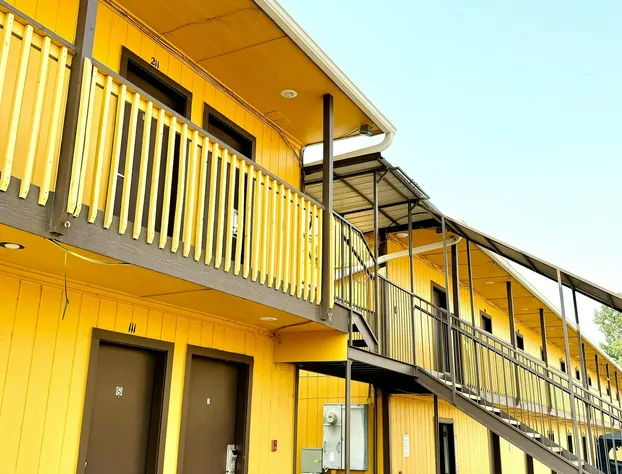 Bear Country Inn hotel detail image 1