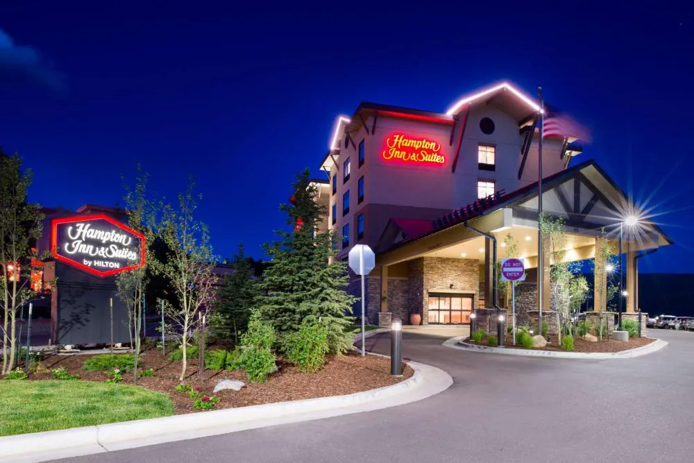 Hampton Inn & Suites Silverthorne hotel hero