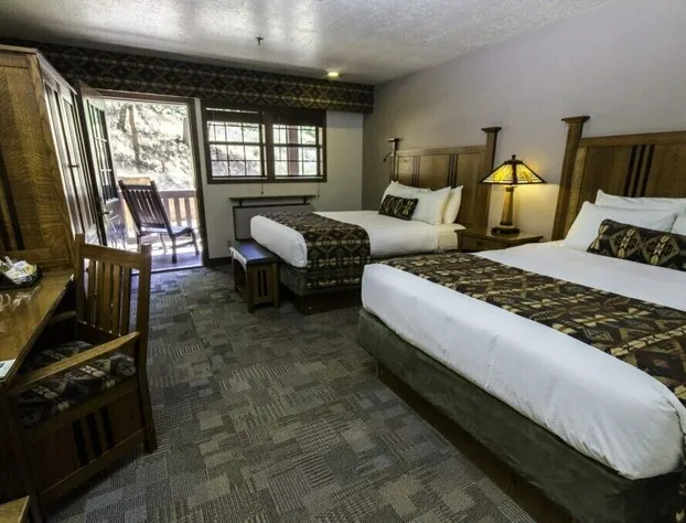 Zion Lodge - Inside the Park hotel detail image 3