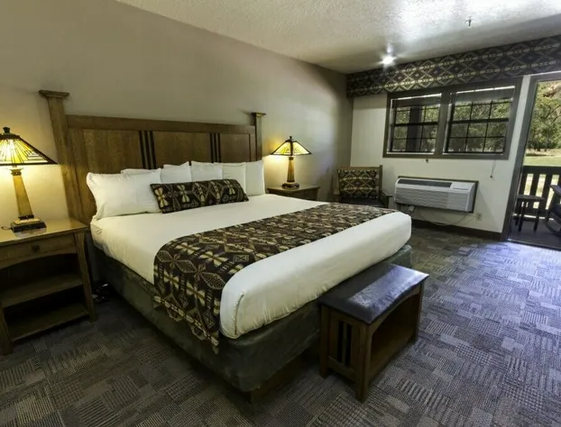 Zion Lodge - Inside the Park hotel detail image 4