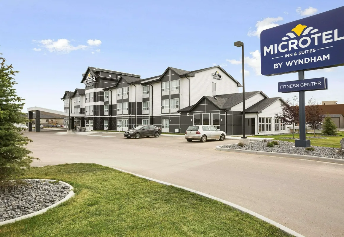 Microtel Inn & Suites by Wyndham Blackfalds Red Deer North hotel hero