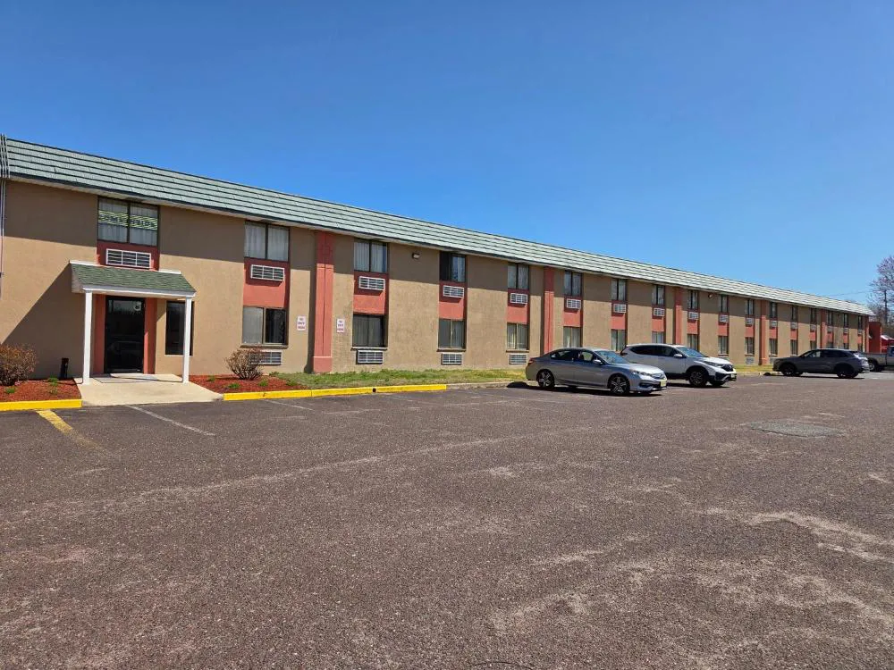 Red Carpet Inn hotel hero