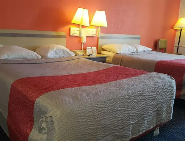 Red Carpet Inn hotel detail image 4