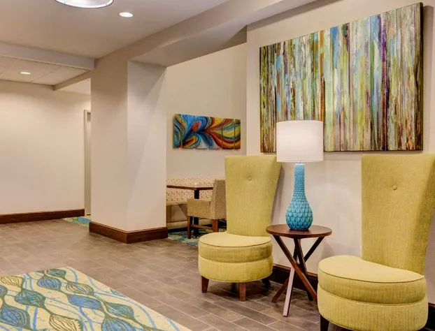 Hampton Inn & Suites Manchester hotel detail image 1