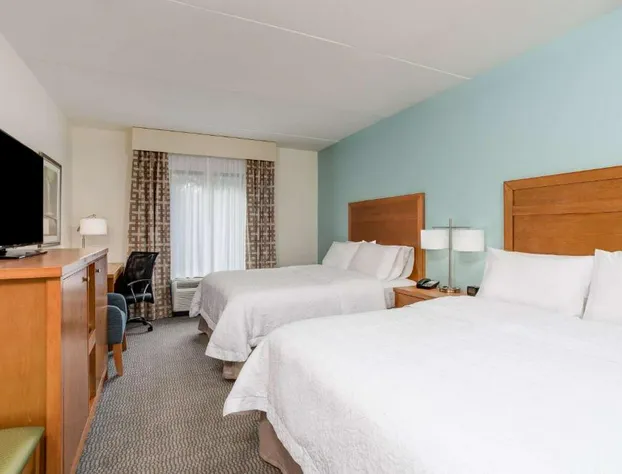 Hampton Inn & Suites Manchester hotel detail image 3