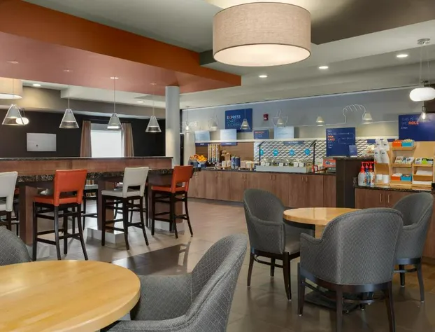 Holiday Inn Express & Suites Cold Lake by IHG hotel detail image 3
