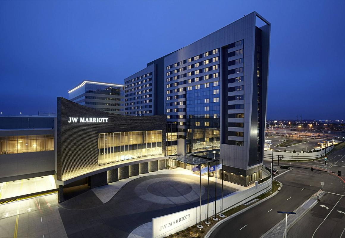 JW Marriott Minneapolis Mall of America hotel hero