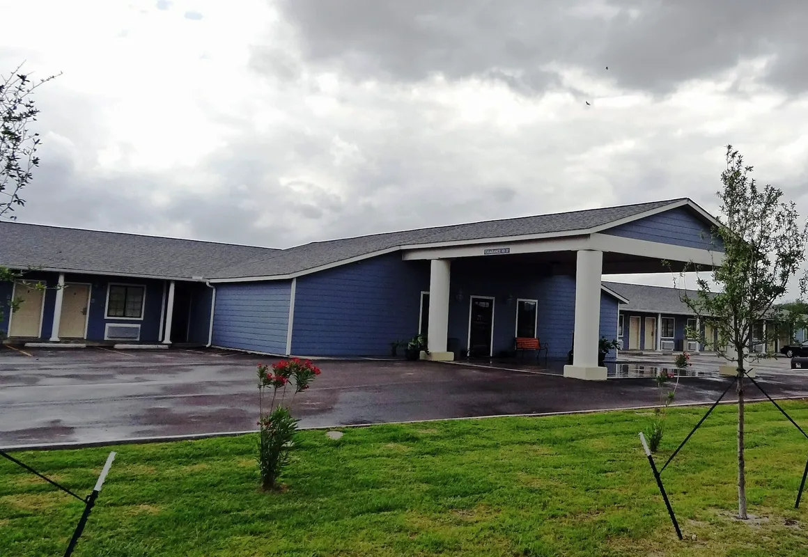 Kenedy Inn & Suites hotel hero