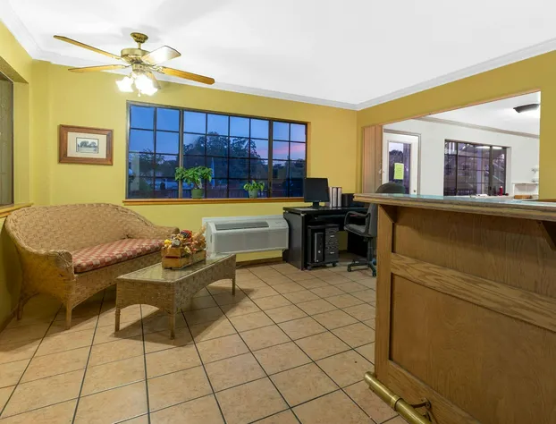 Travelodge by Wyndham Angels Camp CA hotel detail image 3