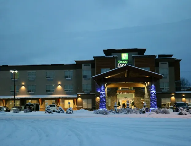 Holiday Inn Express Golden-Kicking Horse by IHG hotel detail image 1