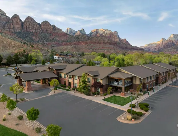 Hampton Inn & Suites Springdale/Zion National Park hotel detail image 2