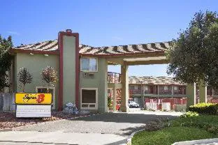 Inn at King City hotel hero