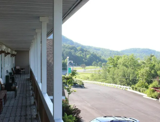 Berkshire Travel Lodge hotel detail image 4