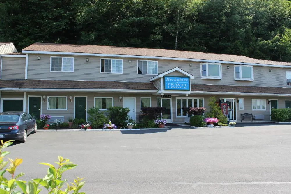 Berkshire Travel Lodge hotel hero