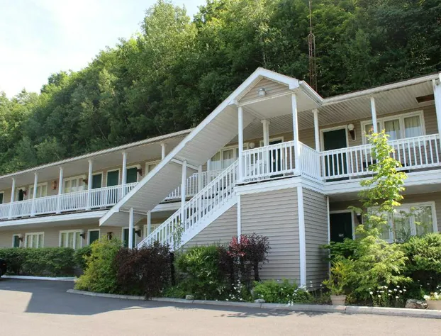 Berkshire Travel Lodge hotel detail image 2