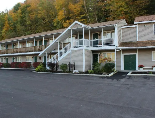 Berkshire Travel Lodge hotel detail image 3