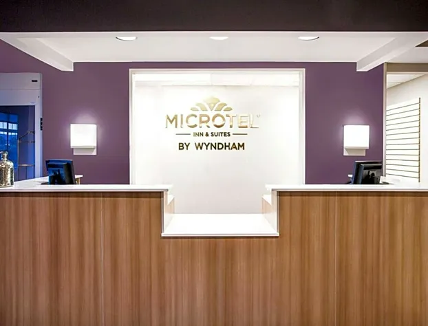 Microtel by Wyndham Vernal / Naples hotel detail image 1