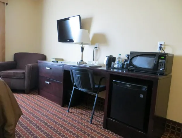 Poplar Tree Inn hotel detail image 1