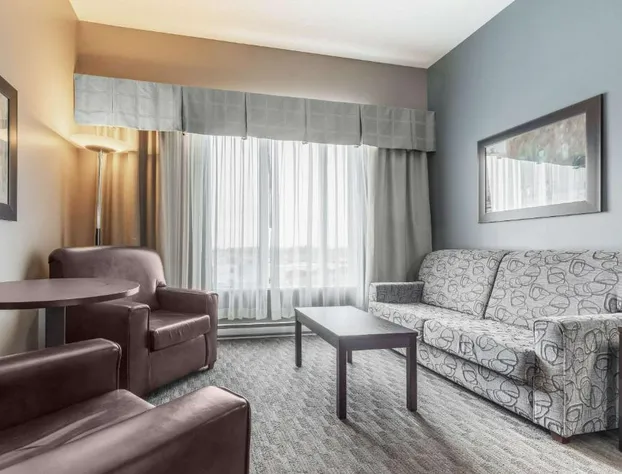 Quality Inn & Suites Victoriaville hotel detail image 3