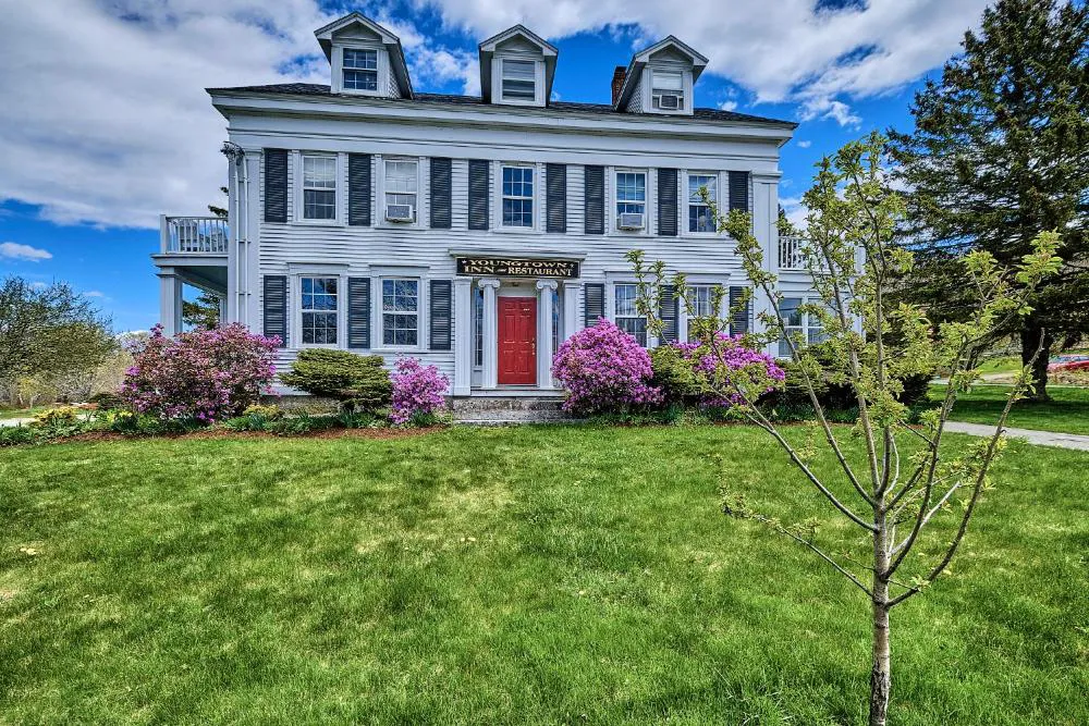 Youngtown Inn & Restaurant hotel hero