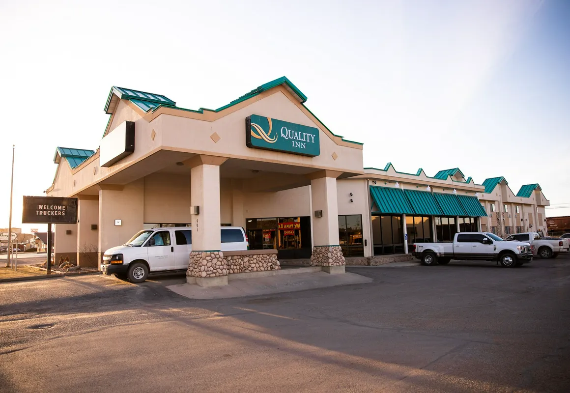 Quality Inn hotel hero