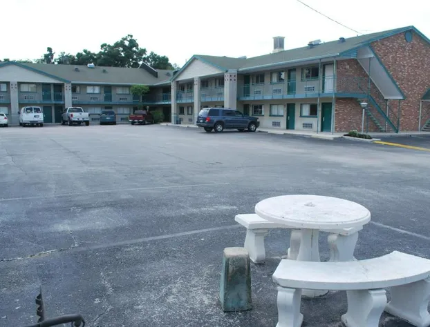 Best Motel Lakeland hotel detail image 3