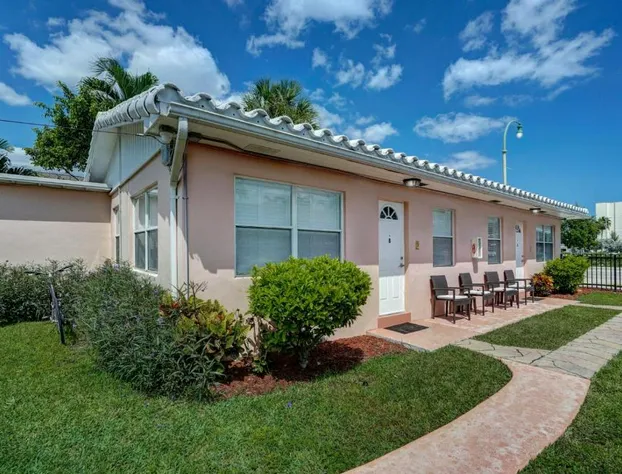 Sea Garden by the Sea hotel detail image 4