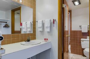Wakeeney Motor Lodge hotel detail image 3