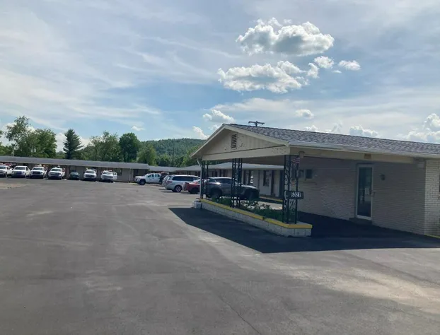 Budget Inn Clearfield hotel detail image 1